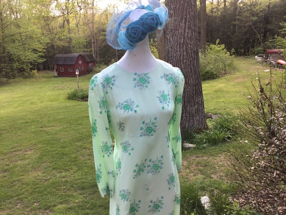 70's Maxi Dress Pale green silky crepe Dress Empi… - image 2