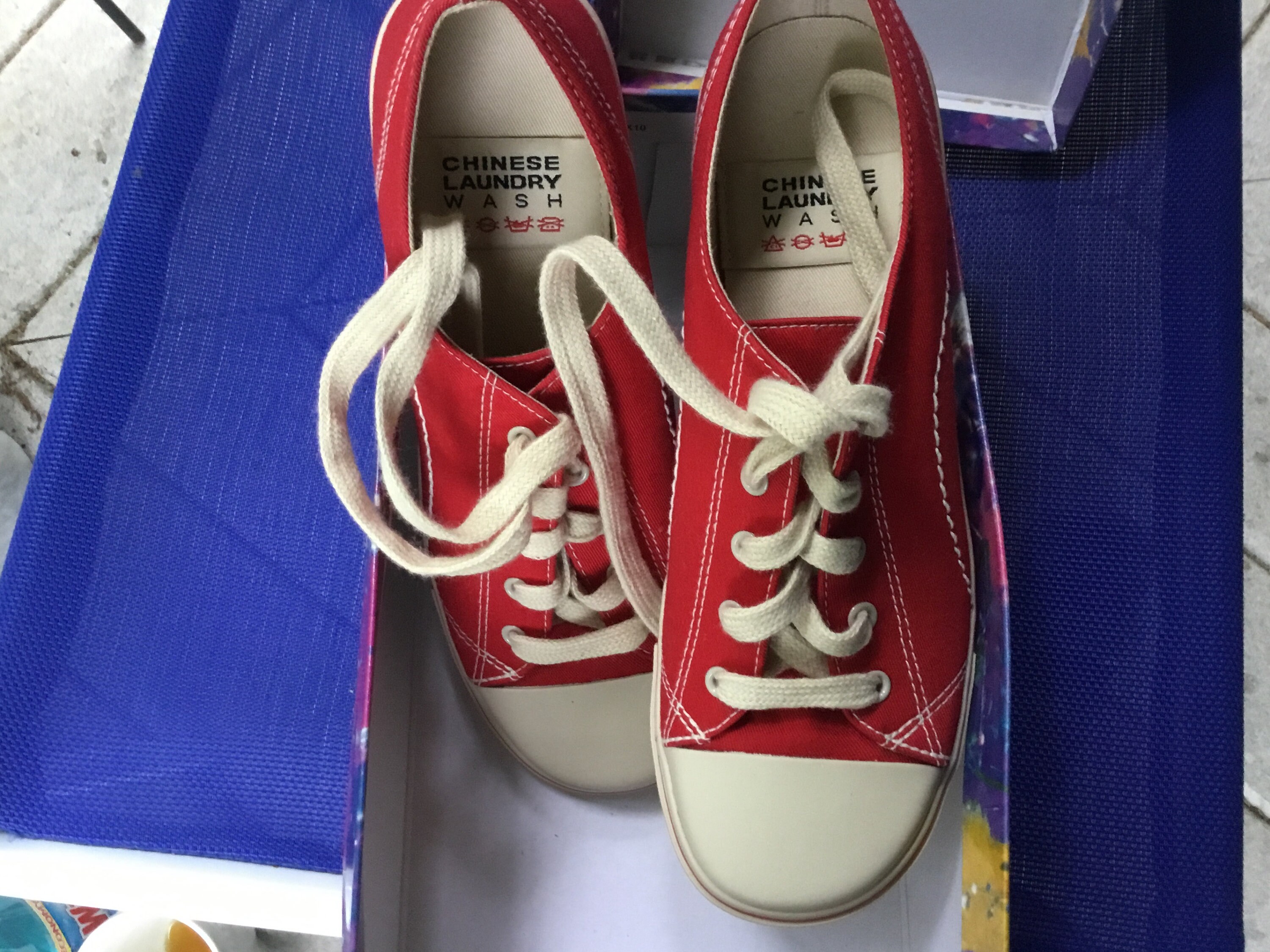 Red Snazzy Sneakers by Chinese Laundry Tickle Size 8.5 NOS NIB