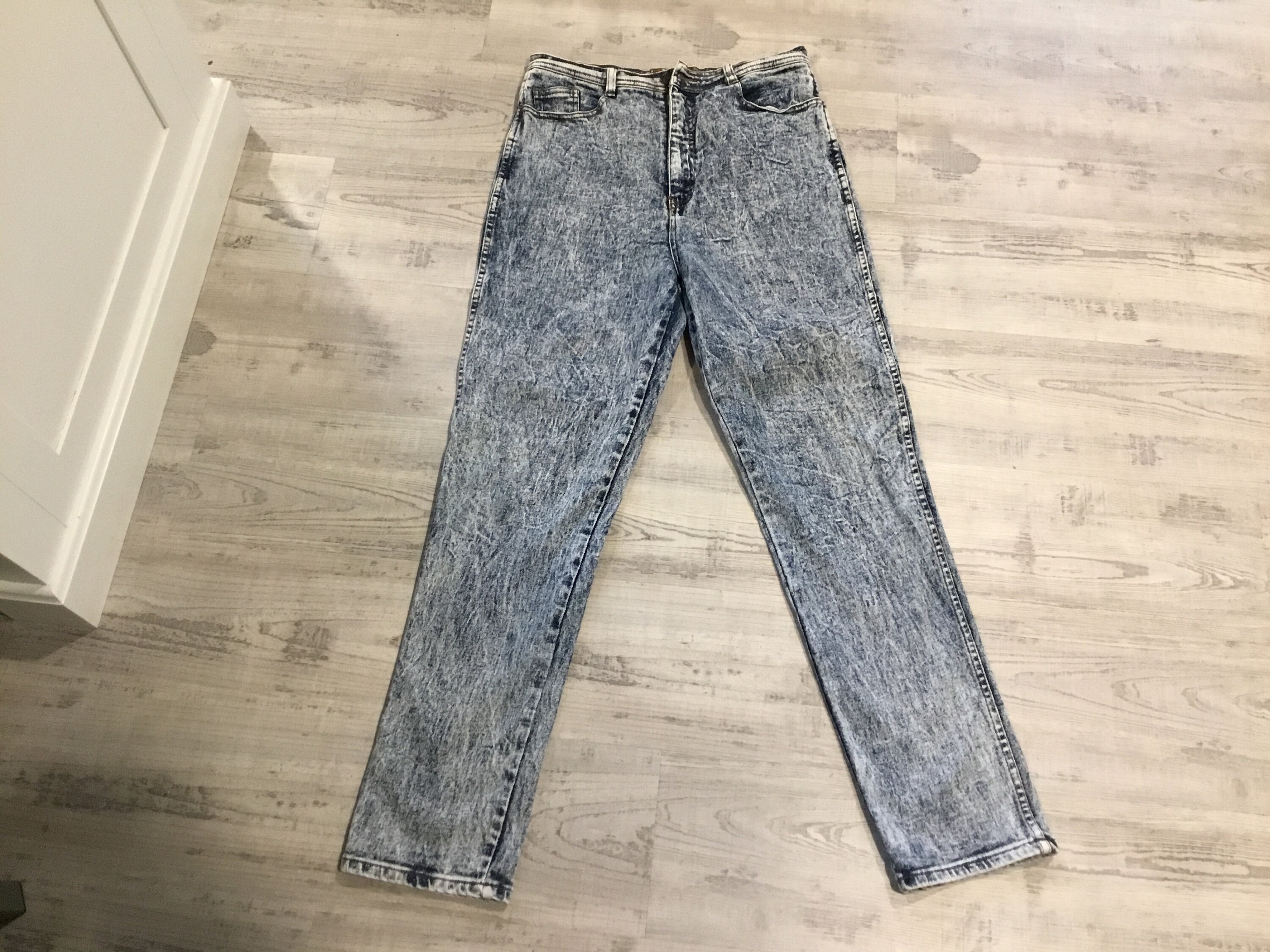 Jordache Studio Jeans Acid Wash Jeans 