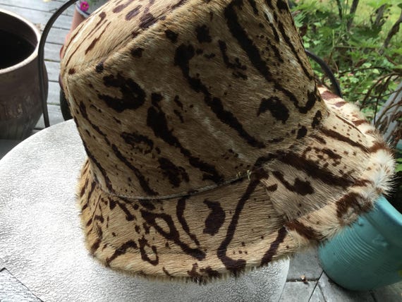 Patterned Fur Hat Stamped Pattern Leopard Look Ru… - image 2