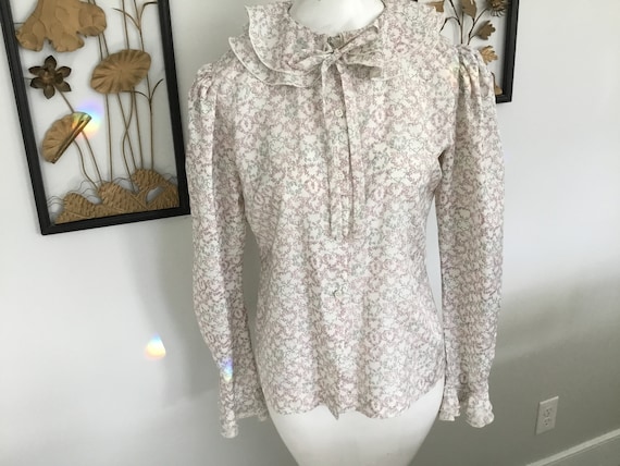 Vintage Blouse Silky Feel Blouse with Floral Hear… - image 1