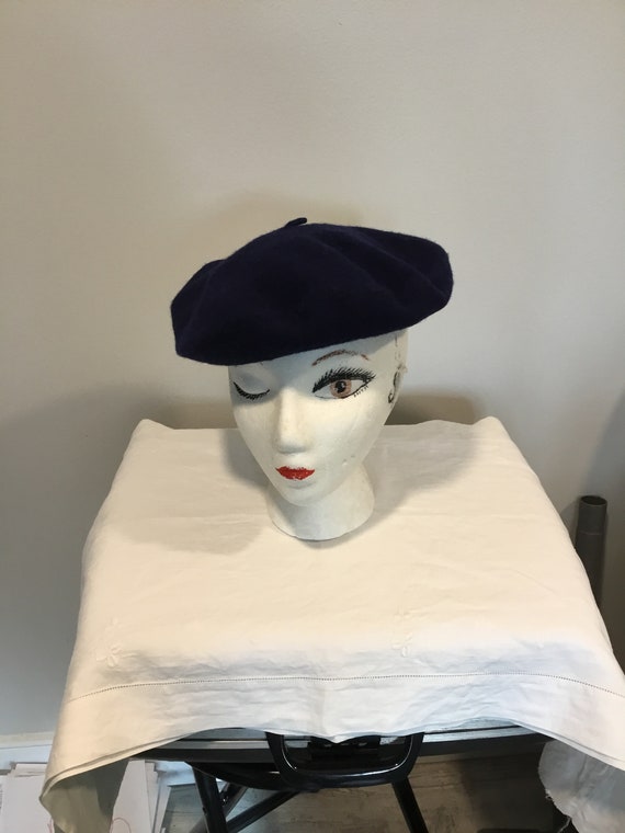 Blue Beret Betmar Label Vintage Wool Beret Made in Hong Kong  display picture 2