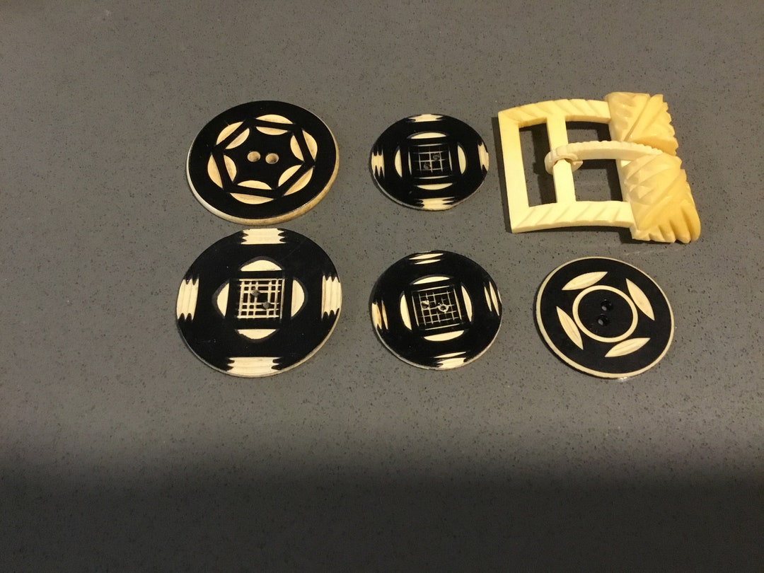Deco Era Vintage Buttons and Buckle Black and Beige Buttons Early ...