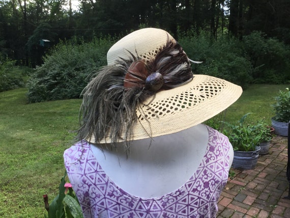 Straw Hat with Feathers and Shell Detail Classic … - image 3