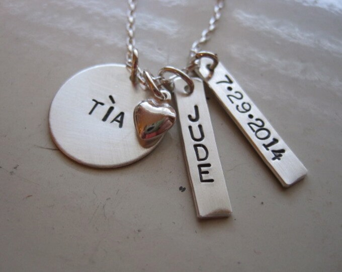 auntie personalized engraved Tia stamped sterling silver necklace with niece or nephews name