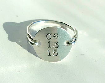 Ring, sterling silver, Personalized, Custom, Special Date, Letter Monogram, Initial, stamped, Engraved Round Circle Disk Charm Ring Jewelry