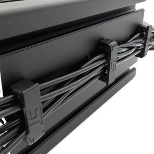 40シリーズアルミプロファイル用ワイヤーマネジメントクリップ | SIMレーシングケーブルオーガナイザー | Twist-On 40x40 & 40x80