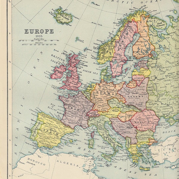 1920er Karte von Nachkriegseuropa mit Ländern und Grenzen ab 1925, doppelseitige antike Chromolithograph Atlaskarte des physischen Europa