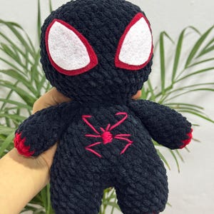 Pattern for making amigurumi inspired by Miles Morales, Spiderman, Spider, famous cartoon plushie (PDF file) English-Spanish