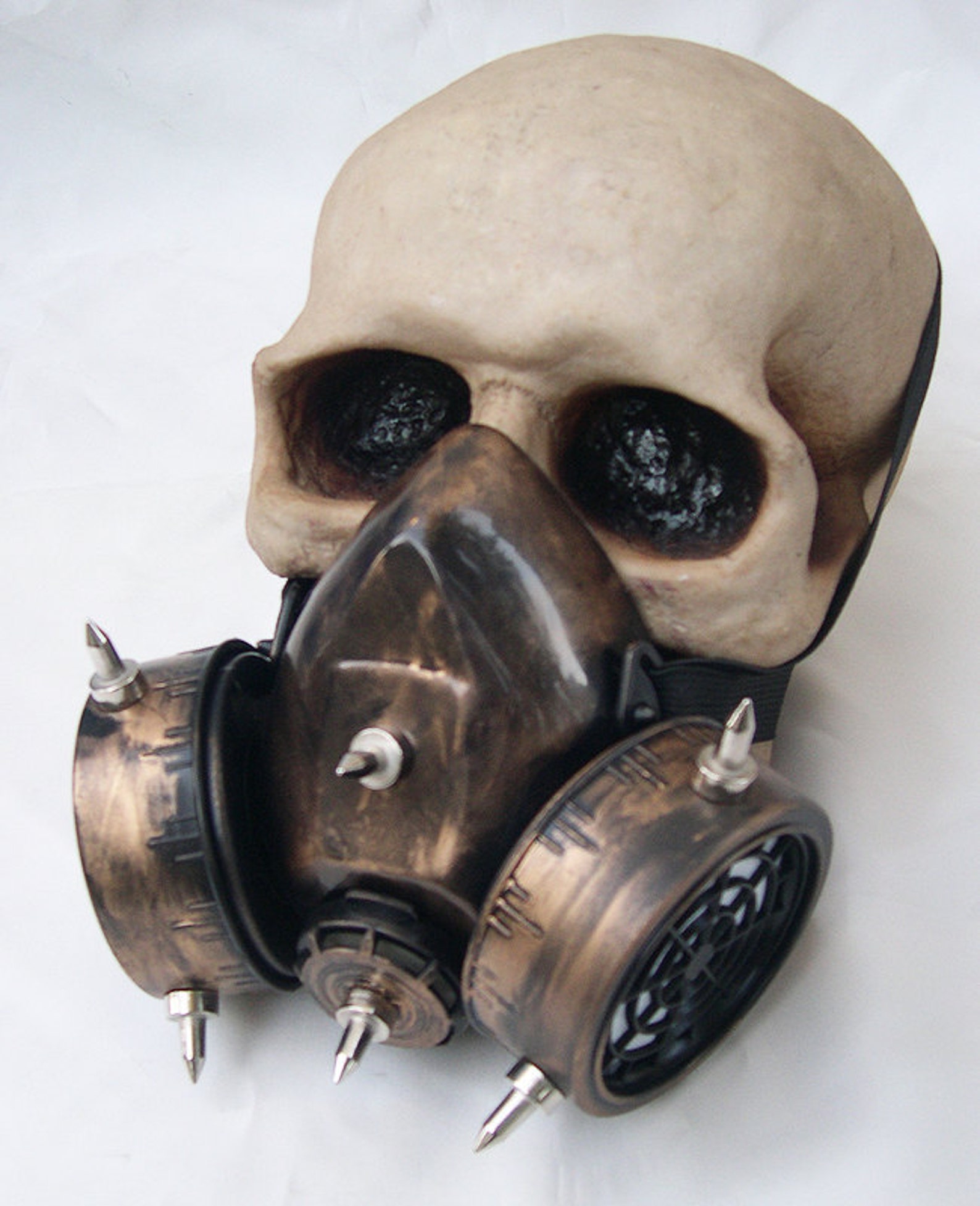 старый противогаз. маска противогаз. гражданский противогаз гп-5. противогаз микки мауса. дорогой противогаз.