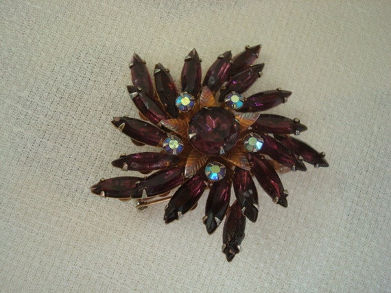 Vintage Rhinestone Flower Brooch With Purple and … - image 3