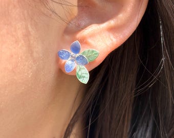 Kleine hortensia-oorbellen, handgemaakte harsbloemsieraden, natuurlijk cadeau voor geliefde