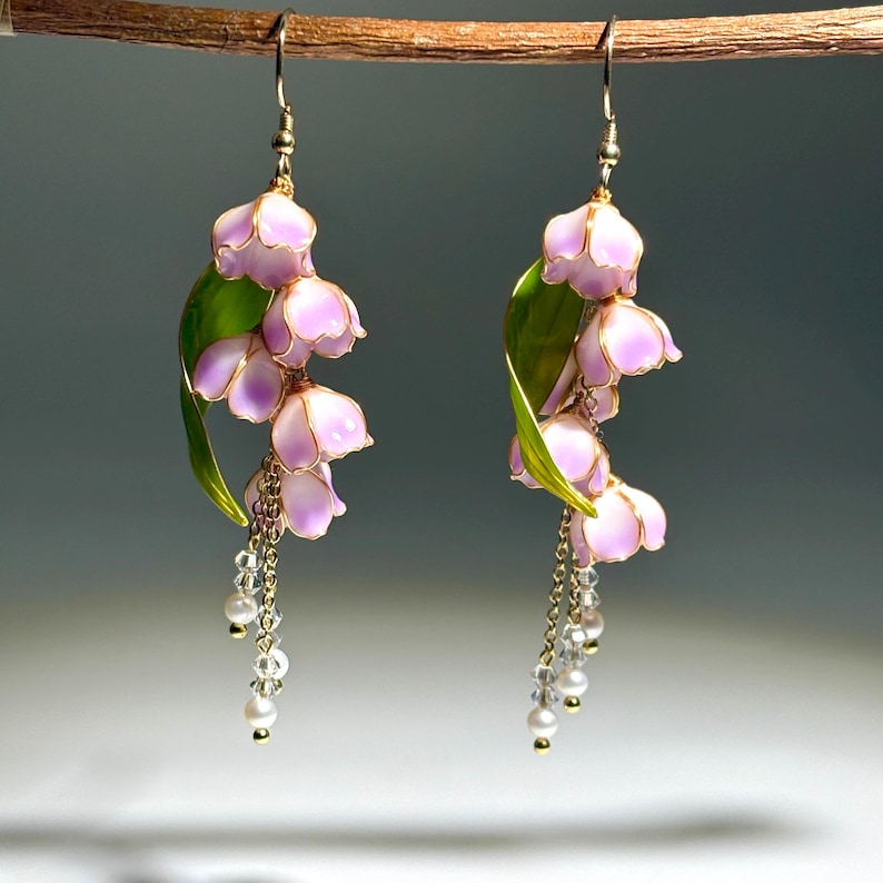 Harsoorbellen lelietje-van-dalen, sprookjeskernsieraden, pure trouwoorbellen, cadeau voor haar Purple-gold