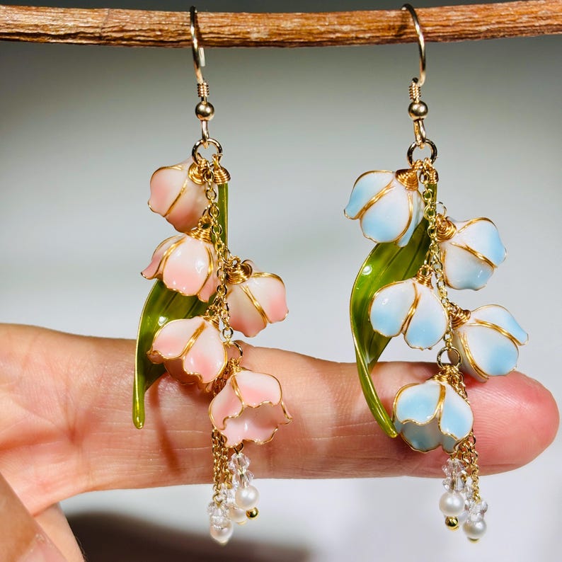 Harsoorbellen lelietje-van-dalen, sprookjeskernsieraden, pure trouwoorbellen, cadeau voor haar afbeelding 9
