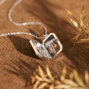 Custom Photo Locket Necklace, Birthstone Pendant Necklace - Personalized Gift for Her, Bridesmaid Gift, Memorial Jewelry, Keepsake Gift