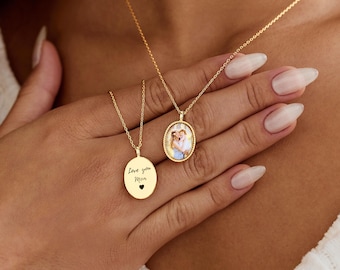 Collier photo personnalisé, pendentif ovale gravé, collier photo sur mesure, cadeau pour maman, bijou souvenir, souvenir de famille
