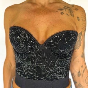 VTG Black Strapless Bustier Crop Top – Lace Trim Corset Style – Vintage Glitter Party Top