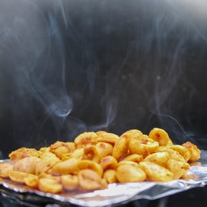 Smokehouse BBQ Peanuts