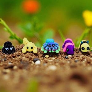 Insect and Arachnid Fidget Toys | 3D Printed Flexible Bee Caterpillar Scorpion Spiders | Articulated Creatures | Sensory Play | 5-Piece Set image 3