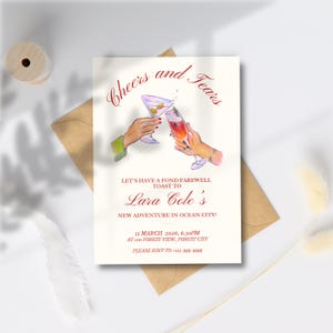 Op de afbeelding: Een witte kaart met rode tekst die "Cheers and Tears" zegt met een aquarel-illustratie van twee handen die met glazen klinken. De tekst hieronder zegt "Let's have a fond farewell toast to Lara Cole's new adventure in Ocean City!" met de datum en tijd van het evenement, locatie en RSVP-informatie.