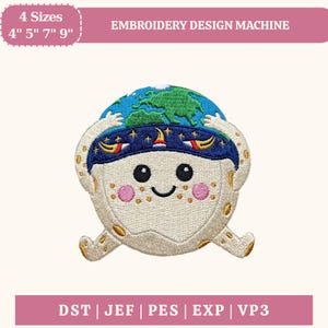 Puede incluir: Una taza de cerámica blanca con un asa negra y el texto "But First, Coffee" en un estilo manuscrito. La taza está sobre una superficie blanca. La taza mide aproximadamente 10 cm de alto.