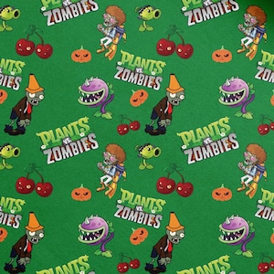 Puede incluir: Tela verde con un patrón repetido de personajes y logotipos del juego "Plants vs. Zombies". El diseño incluye zombis, plantas, cerezas y calabazas. El logotipo del juego también es visible.