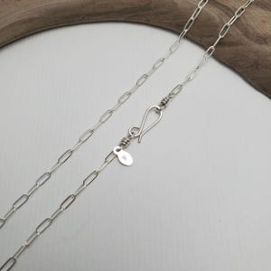 Cadena de plata de ley con eslabones planos, gancho hecho a mano, eslabones soldados de 6 mm x 2,6 mm, colgantes de peso ligero a medio, tú eliges la longitud.