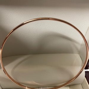 9ct rose gold bangle.