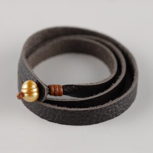 Leather Wrap Bracelet in Espresso with Freshwater Pearl image 2