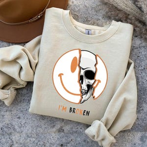 I&#39;m Broken Shirt, Funny Skull Shirt, Funny Halloween Tee, Inside Broken Shirt, Skull Sweatshirt, Happy Face Skull Shirt, Sarcastic Shirt s29