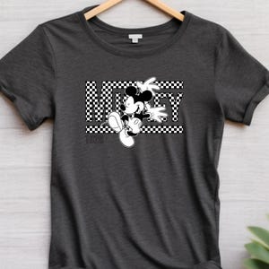 Camiseta de Mickey y Minnie, camiseta de pareja de Disney, camiseta de regalo de Disney, camiseta a juego de Disney, camiseta vintage a cuadros de Mickey y Minnie Mouse 625 imagen 6
