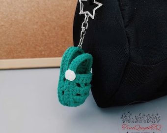 Crochet Mini Shoe Keychain Pattern PDF, Cute Baby Clog Amigurumi, Tiny Crocs Keyring, Bag Charm, DIY Gift, Beginner Friendly Crochet Pattern