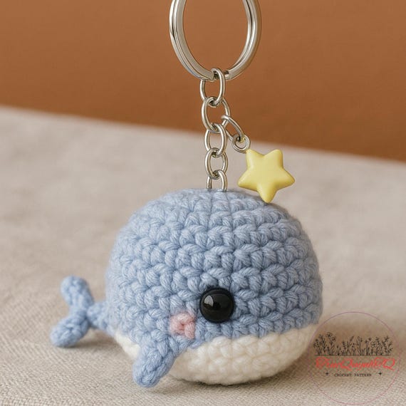 【専用】クジラあみぐるみキーホルダー クジラの編みぐるみキーホルダー - かわいいかぎ針編みのクジラの