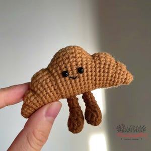 Söt Croissant Virkmönster PDF | Kawaii Amigurumi Bakverk | Mini Plyschnyckelring | Digital Nedladdningshandledning