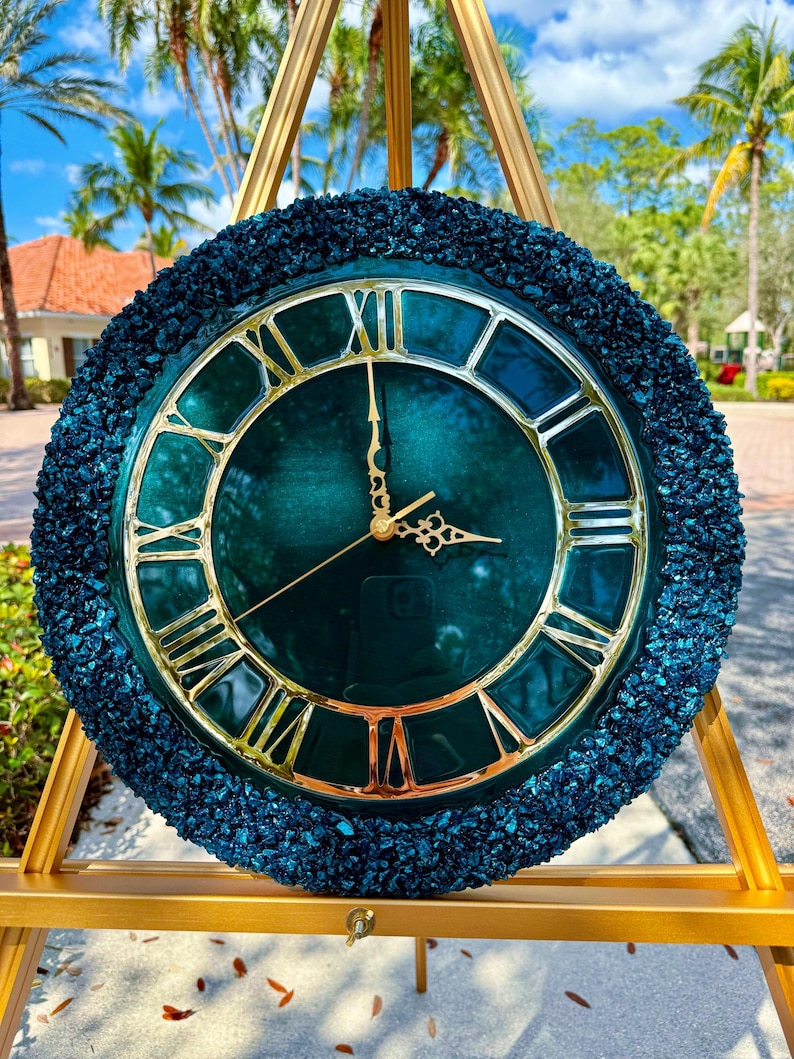 Teal Resin Wall Clock 16 Inch, Gold Roman Numerals, Handmade Statement Piece Bild 7