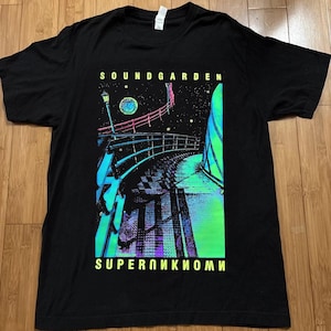 Vintage Graphic Soundgarden "Superunknown" T-shirt Unisex Size S-4XL