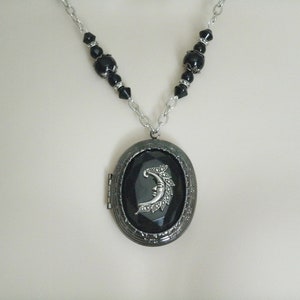 Hidden Pentacle Necklace Black Locket Crescent Moon Wicca Priestess Witchcraft Gothic Witch Pagan Necklace Wiccan Jewelry Witchy Gift