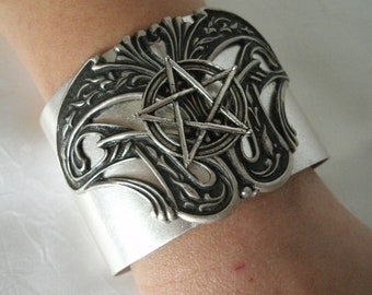 Pentacle Cuff Bracelet wiccan jewelry pagan jewelry gothic jewelry witch witchcraft pentagram bracelet wicca wiccan bracelet gothic bracelet