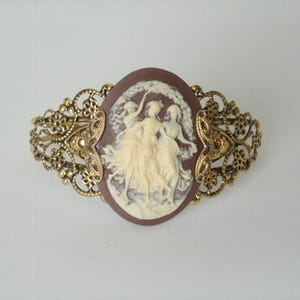 Brazalete de las Tres Musas, joyería victoriana, joyería art nouveau, joyería eduardiana, art déco, bailarina renacentista, brazalete victoriano.