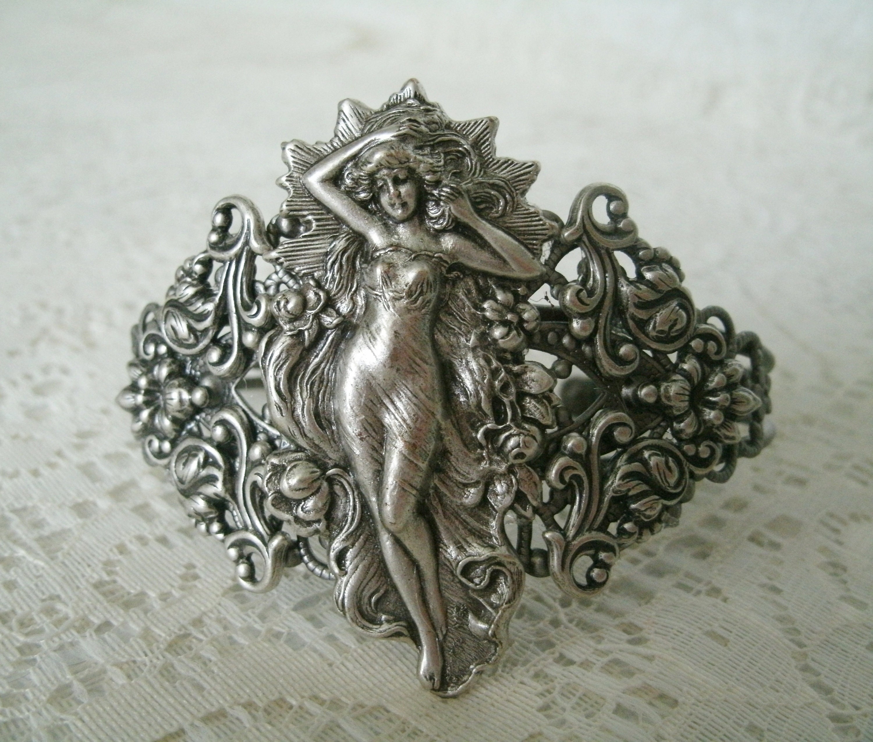 Jewellery from Renaissance to Art Deco 1540-1940 / ダイアナ