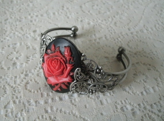 Rose cuff discount