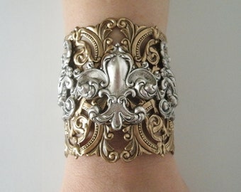 Fleur De Lis Bracelet renaissance jewelry victorian jewelry medieval jewelry medieval bracelet art deco renaissance bracelet art nouveau