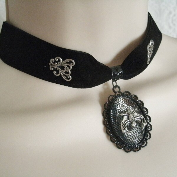 Gothic Choker Necklace gothic jewelry goth jewelry victorian jewelry vampire necklace fantasy gothic necklace bat necklace bat jewelry