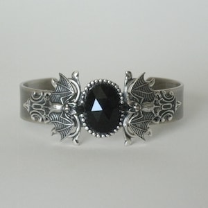 Pulsera de murciélago, joyería gótica, joyería wicca, joyería pagana, bruja, brujería, pulsera gótica, pulsera de vampiro, pulsera pagana, Halloween