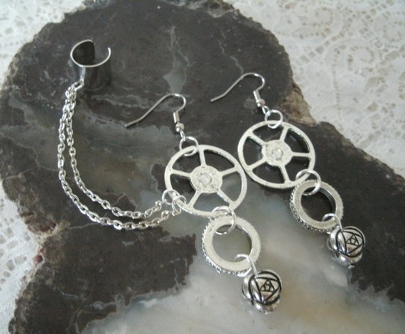 Steampunk Earrings steampunk jewelry victorian jewelry edwardian jewelry gothic jewelry fantasy victorian earrings gothic earrings gear