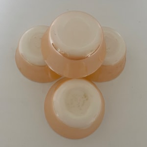 Fire King Peach Lustre 424 Piatti da Dessert alla Crema Ramekins da 6 once, Confezione da quattro
