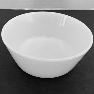 Federal Glass Heatproof Milk Glass Cereal Soup Bowl 5 inches Diameter Made in USA