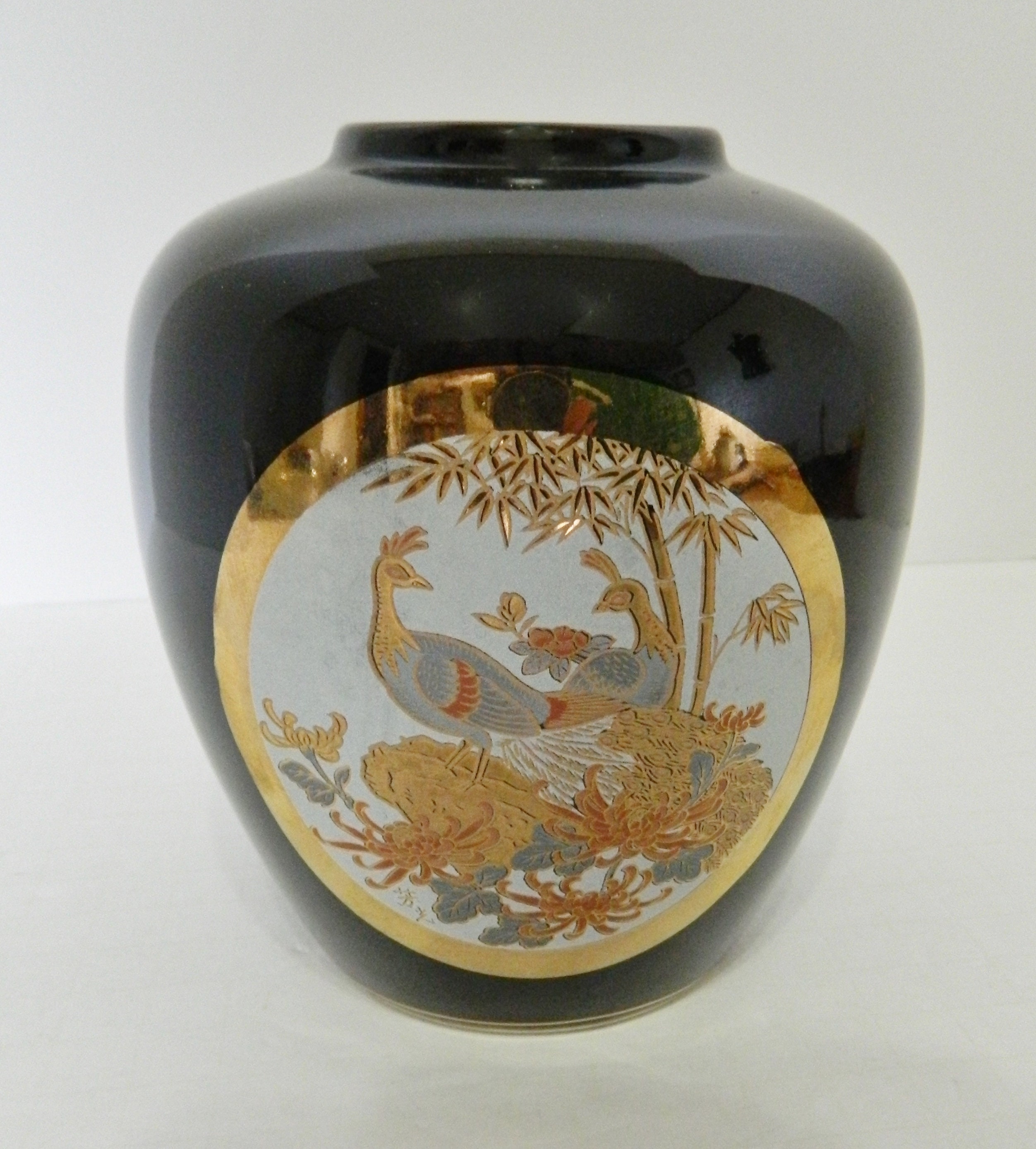 Art of Chokin on beautiful black cylinder vase edged with 24k gold Home Décor Vases