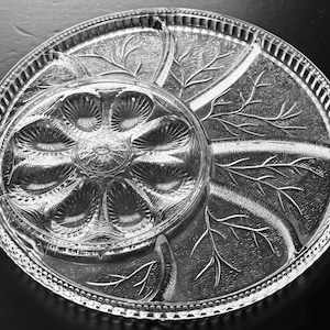 Pebble Leaf Tree of Life Deviled Egg 7 Part Relish Dish Indiana Glass Vintage