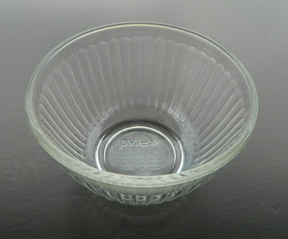 One Pyrex Clear Glass Ribbed Salad Mixing Bowl 3 Cups 7401-S 750 Ml USA -  Etsy